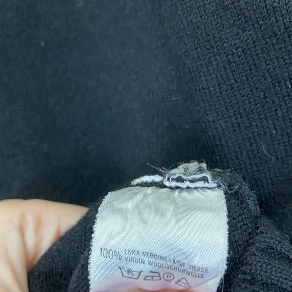 Vintage Hugo Boss Merino Wool Sweater - Picture 5 of 6